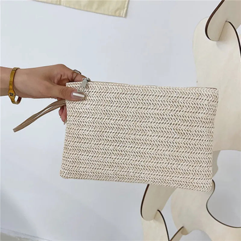 Pochette en paille tressée pour femme – vue 4