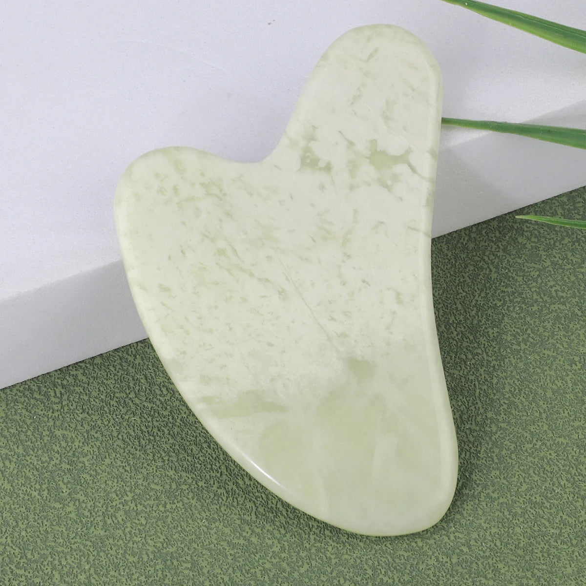 Rouleau de Jade Naturel & Gua Sha Visage et Corps