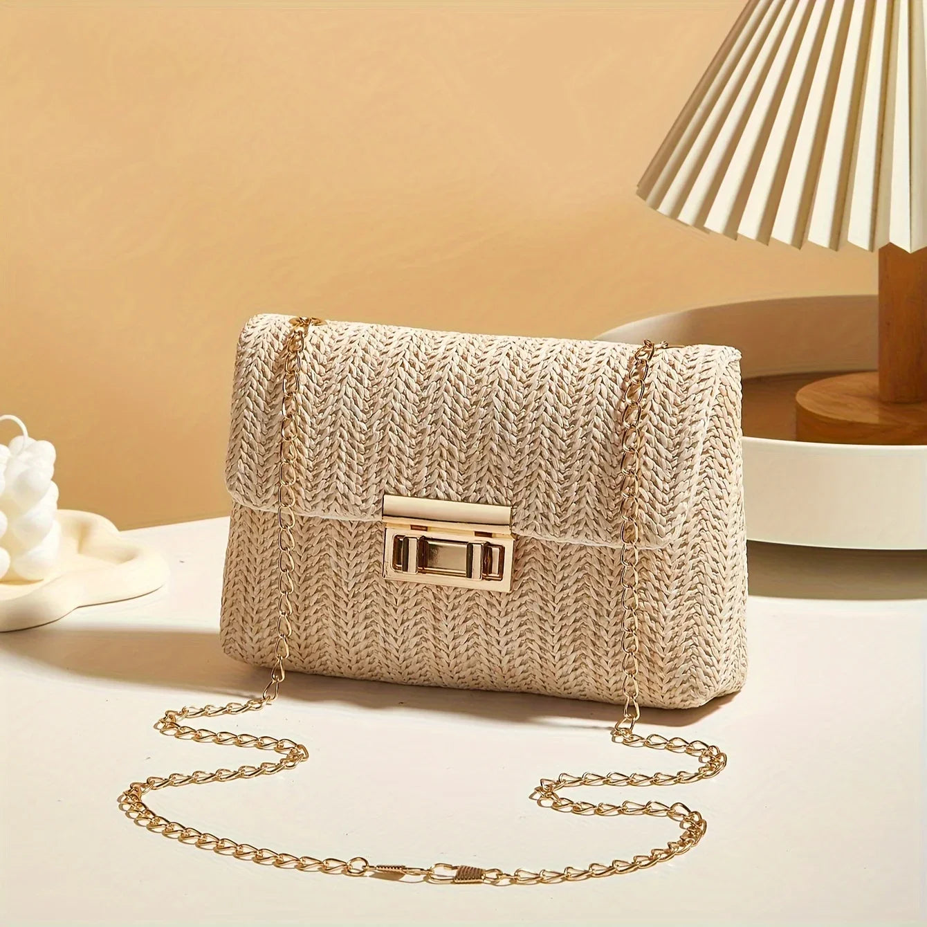 Sac en paille tressé porté épaule pour femme – vue 2