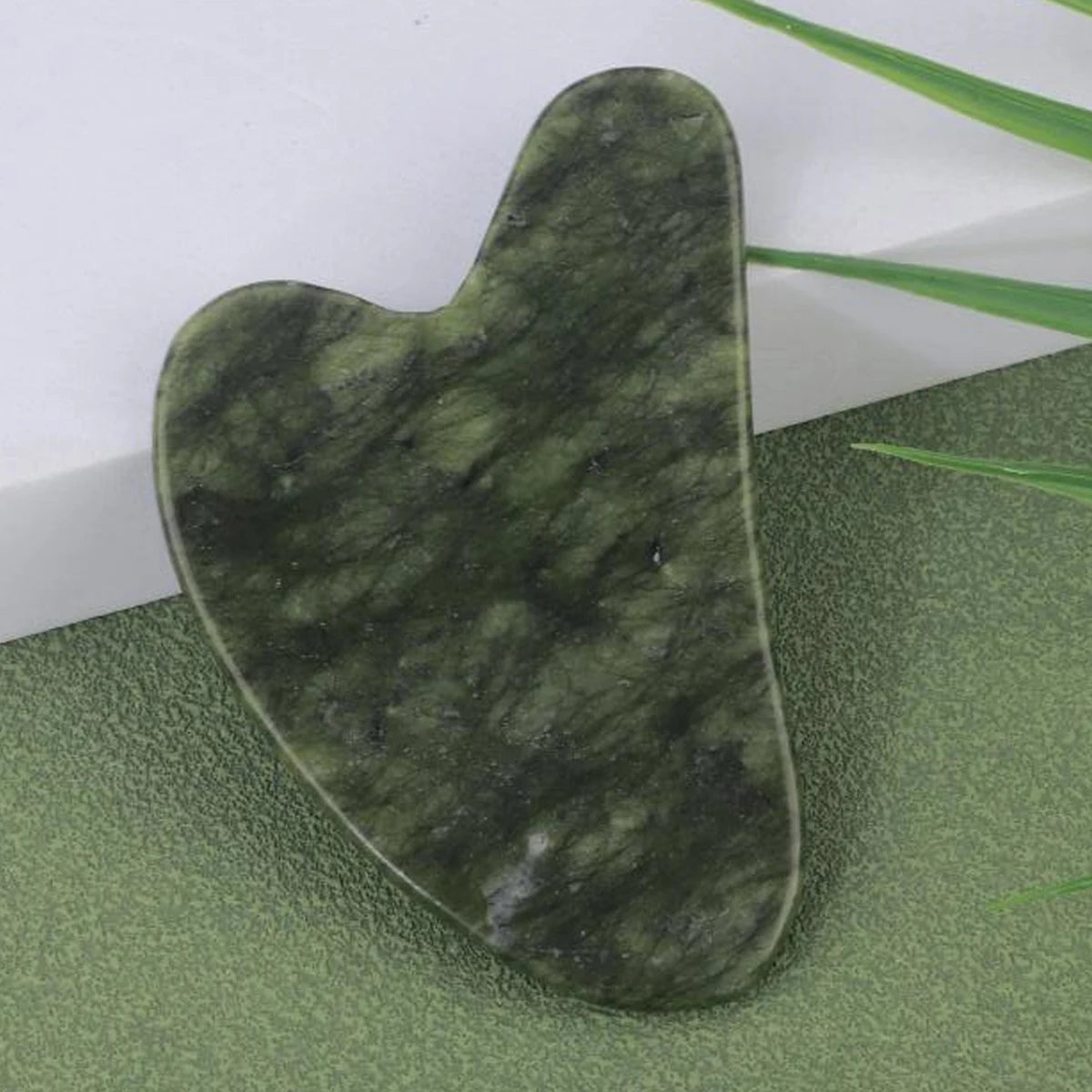 Rouleau de Jade Naturel & Gua Sha Visage et Corps