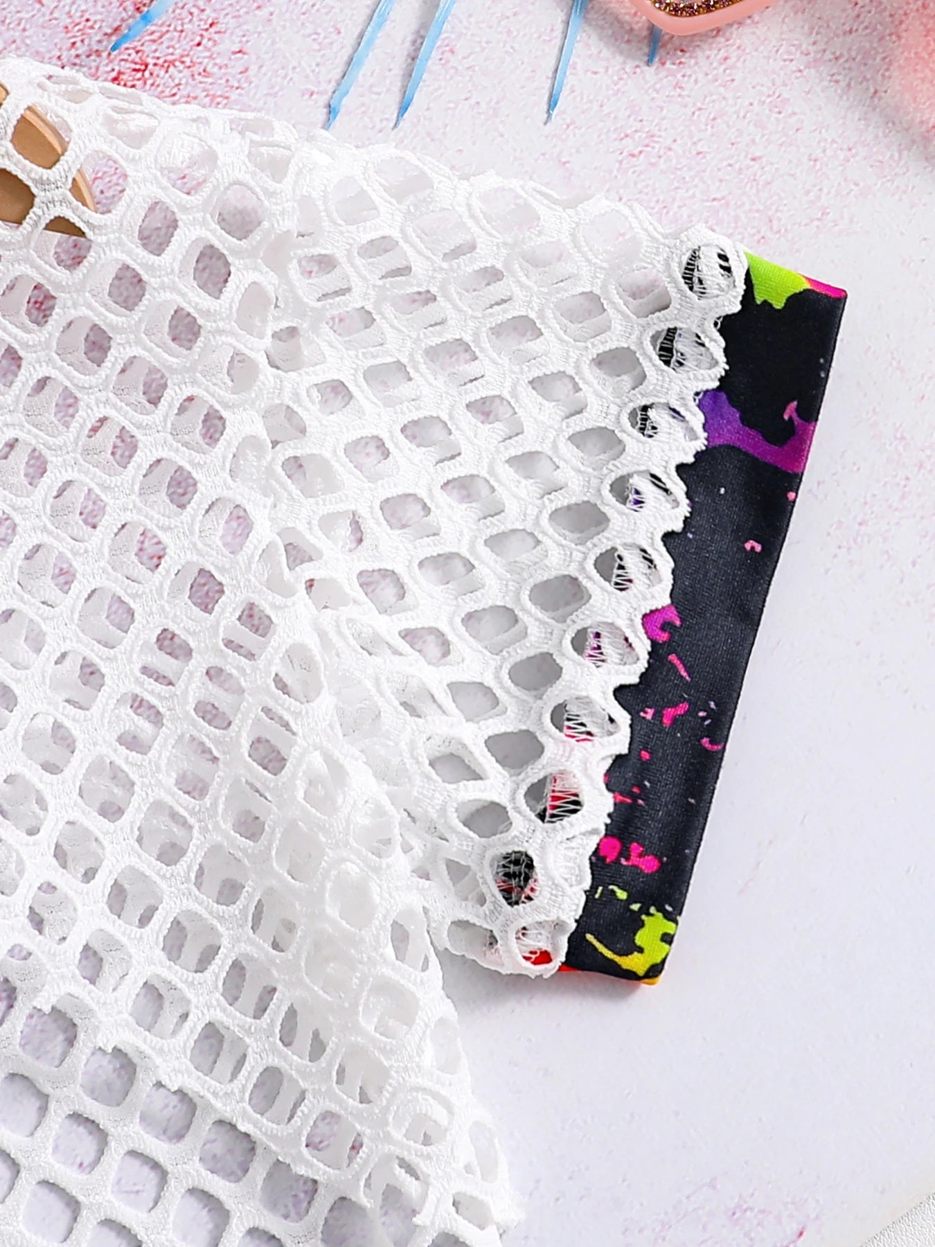 Summer Children's Fashion Refreshing Three-Piece Girls Fluorescent Graffiti Print Casual Wide Micro-Elastic Comfort Suit